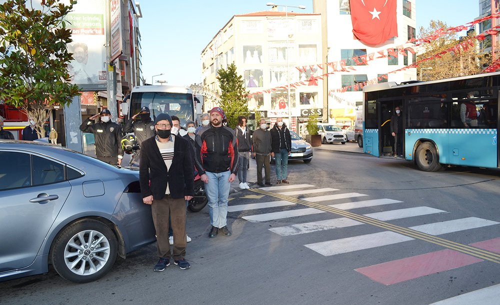 Saat 9'U 5 Geçe Hayat Durdu