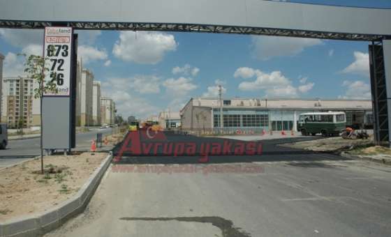 Yeni Sanayi Sitesinde Asfaltlama Çalışmaları Sürüyor