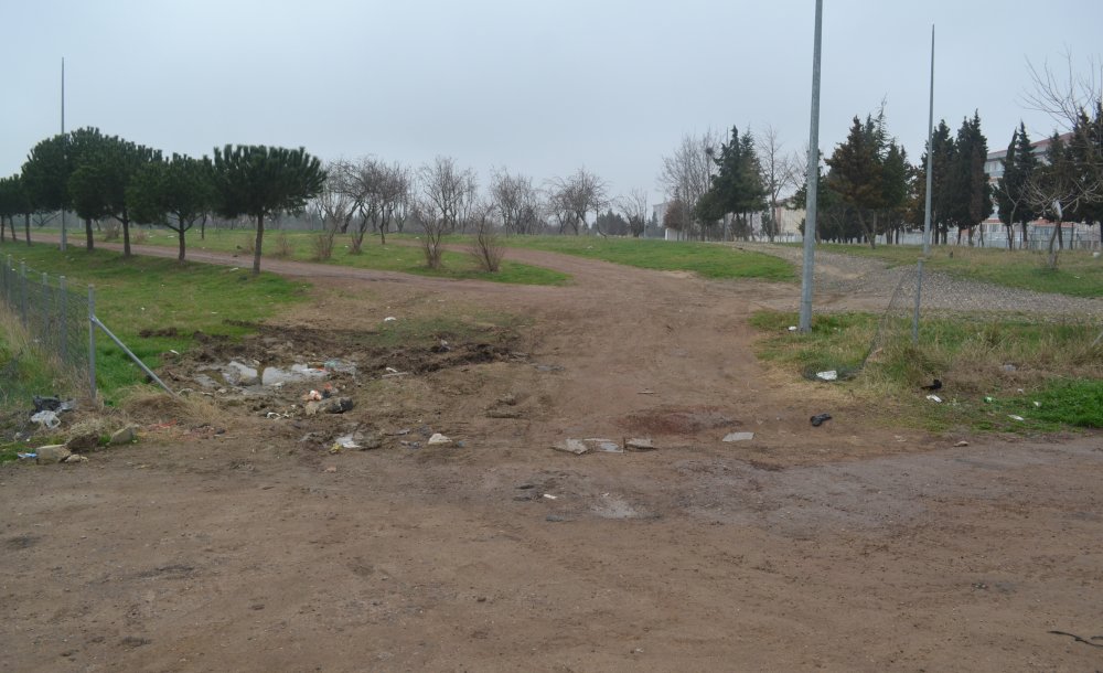Çorlulu Vatandaşlar Tema Parkı'nın Atıl Durumda Olmasını Eleştirdi:  Yeşil Alan Var Ama Kullanamıyoruz?