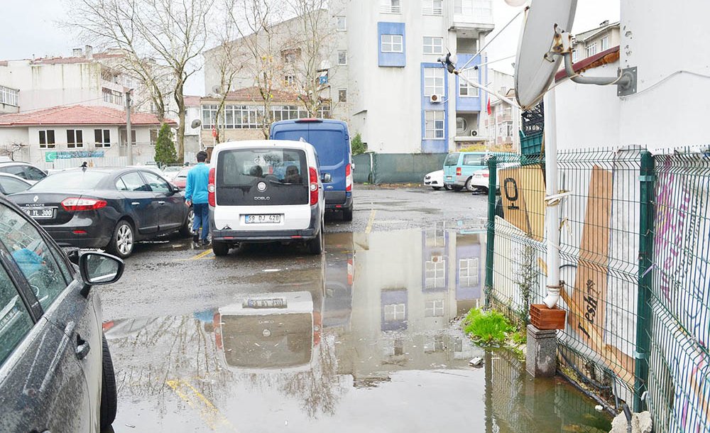 Otopark Göle Döndü 