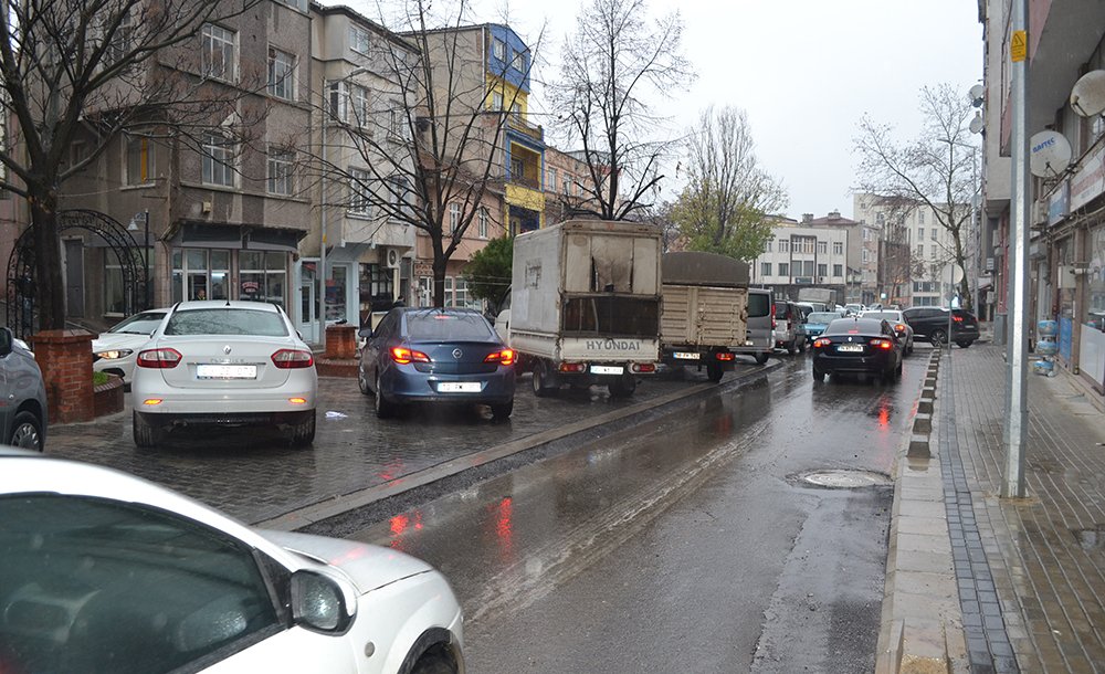Her Gün Aynı Manzara