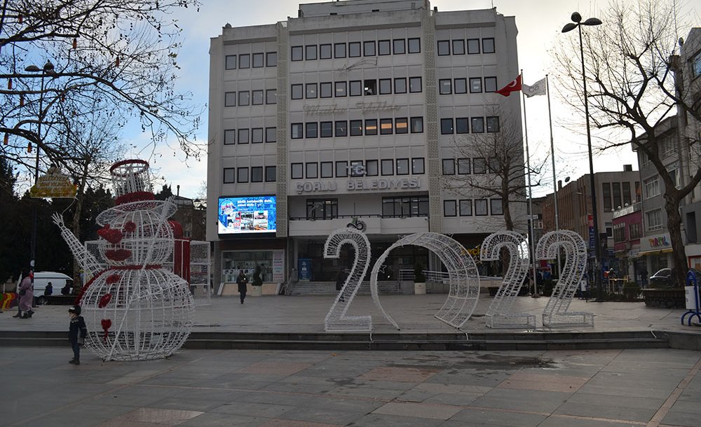 Yeni Yıl Görselleri İlgi Çekti 