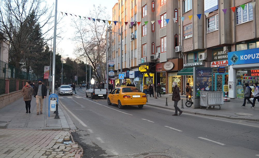 Vatandaşlar Yılbaşı Hazırlıklarına Başladı 
