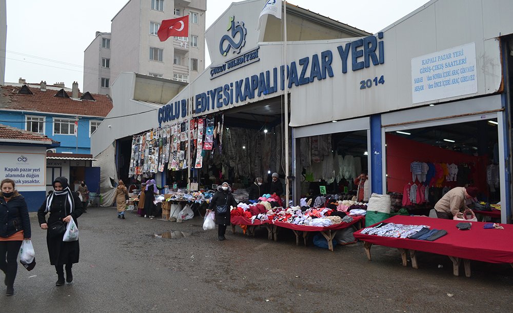 Yılın Son Pazarı Kuruldu 
