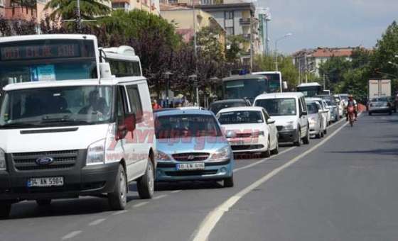 Hep Aynı Çile "trafik"