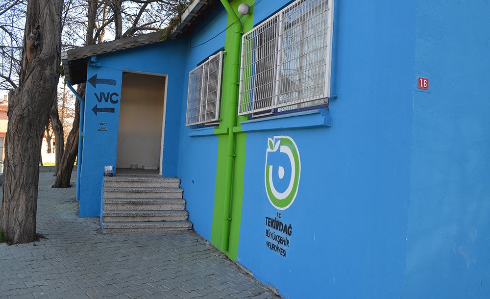 Büyükşehire Ait Tuvaletler, Yenilenmeyi Bekliyor