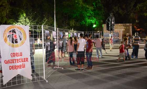 Fotoğraf Sergisi Atatürk Meydanı'nda