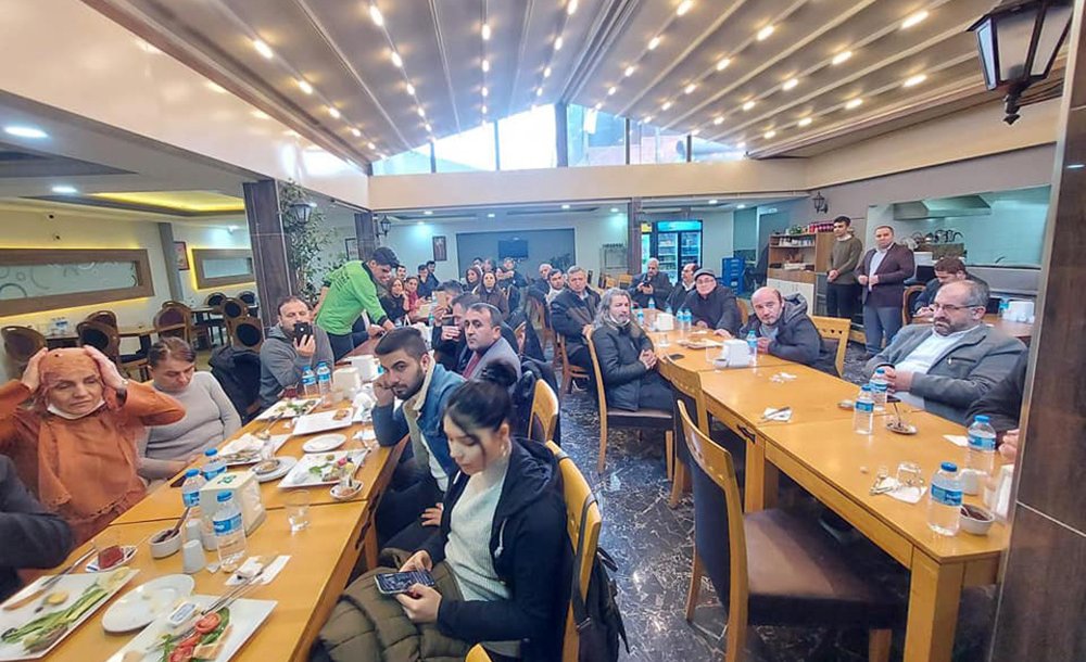 Gelecek Partisi Kahvaltıda Bir Arala Geldi 