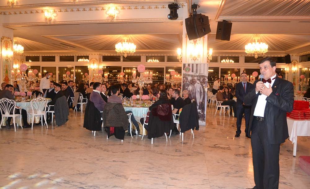  “Cumhuriyete Ve Atatürk'e Bağlıyız”