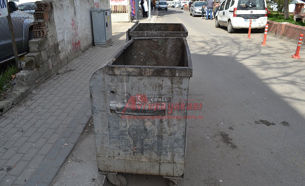 Bu Çöp Kutuları Çorlu'ya Yakışmıyor 