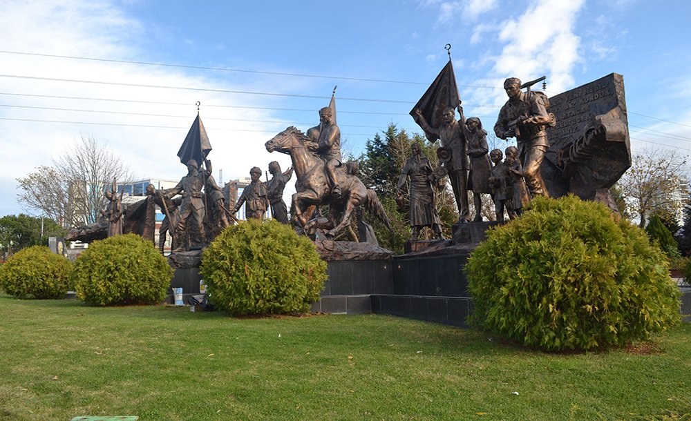 Balkan Anıtı Yine Karanlıkta Kaldı!