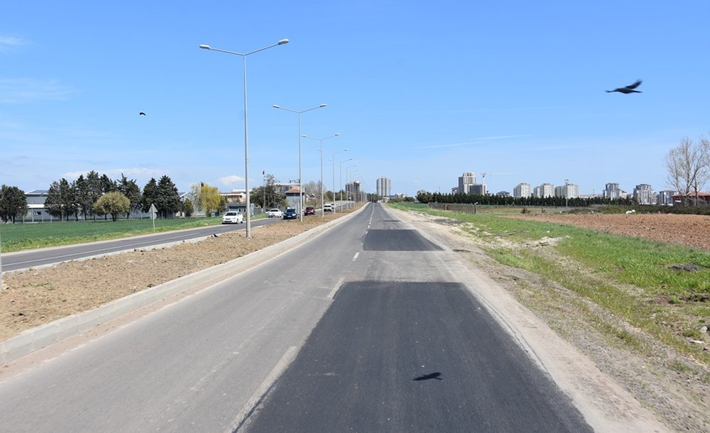 Büyükşehir Çorlu'ya 800 Ton Asfalt Serdi 