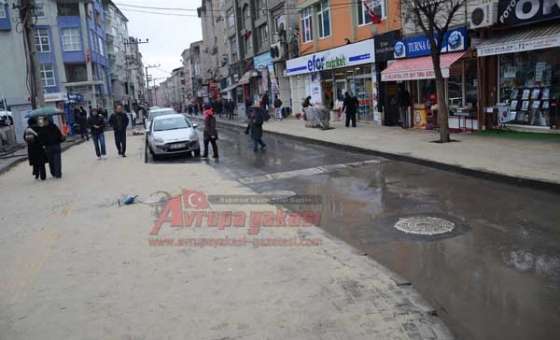 Kumlar Çamura Neden Oldu  
