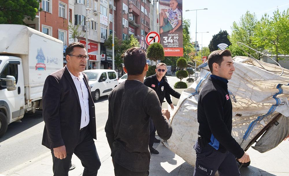 Çekçekçi Sorununa Dikkat Çekti 