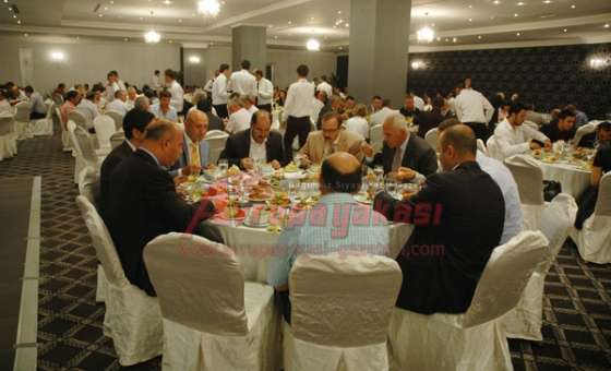 Şahinler Holding`den İftar Yemeği