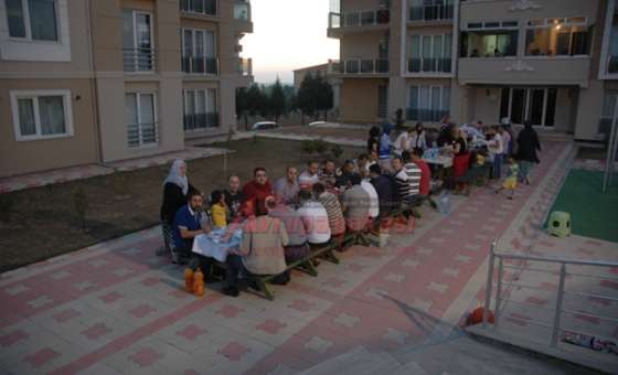 Sultan Konakları Sakinleri İftarda Buluştu