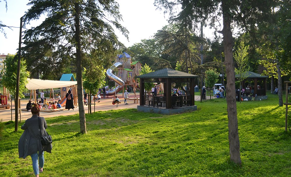 Millet Bahçesi İlgi Odağı Oldu 