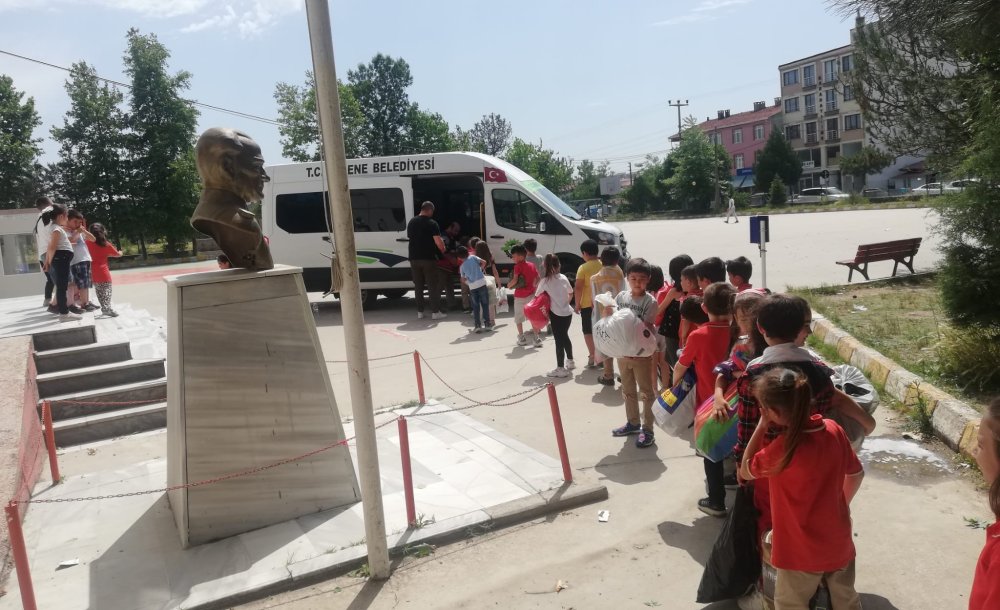 Öğrencilerden Projeye Destek