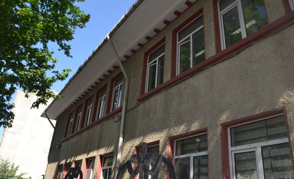 Aziz Günden İlkokulu'nun Temizliği Dikkat Çekiyor