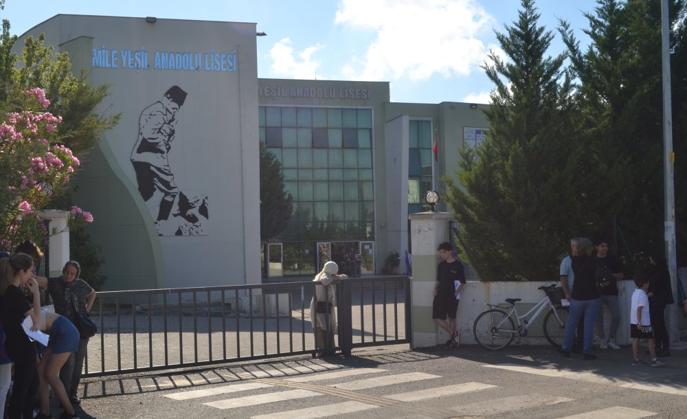 Öğrenciler Hafta Sonu Yks Sınavında Ter Döktü