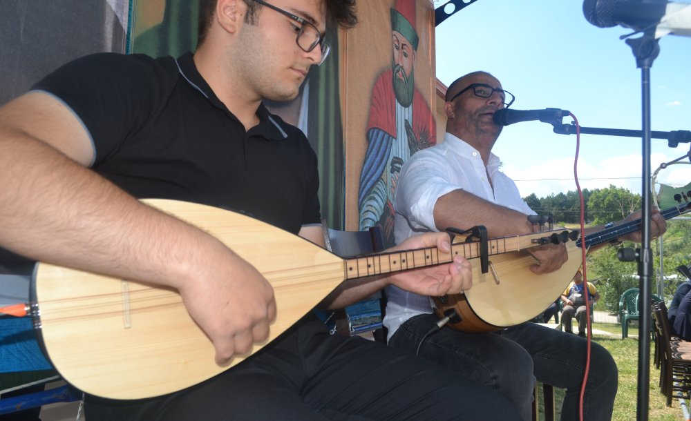  Çorlu Cem Evi'nden Komşuya Büyük Destek