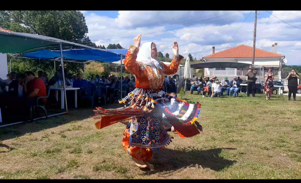 Çorlu Cem Evi'nden Komşuya Büyük Destek