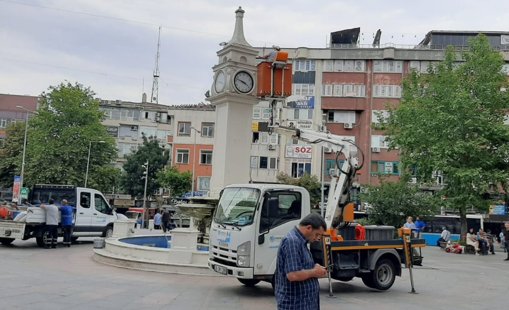 Haberimizden Sonra Saatli Kule Bakıma Alındı 