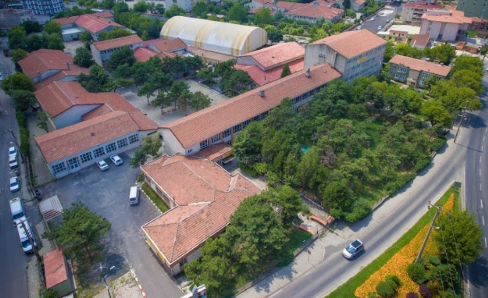 Tarihi Meslek Lisesi Kapatılıyor Mu?