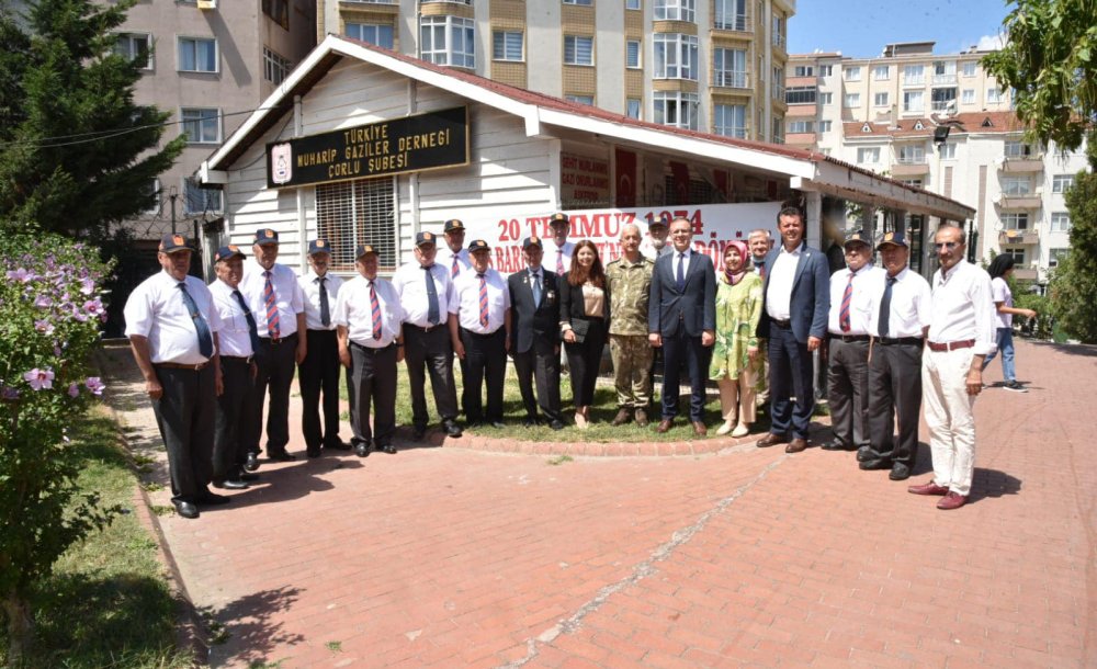 Kaymakam Sarılı Gaziler Derneği'ni Ziyaret Etti 