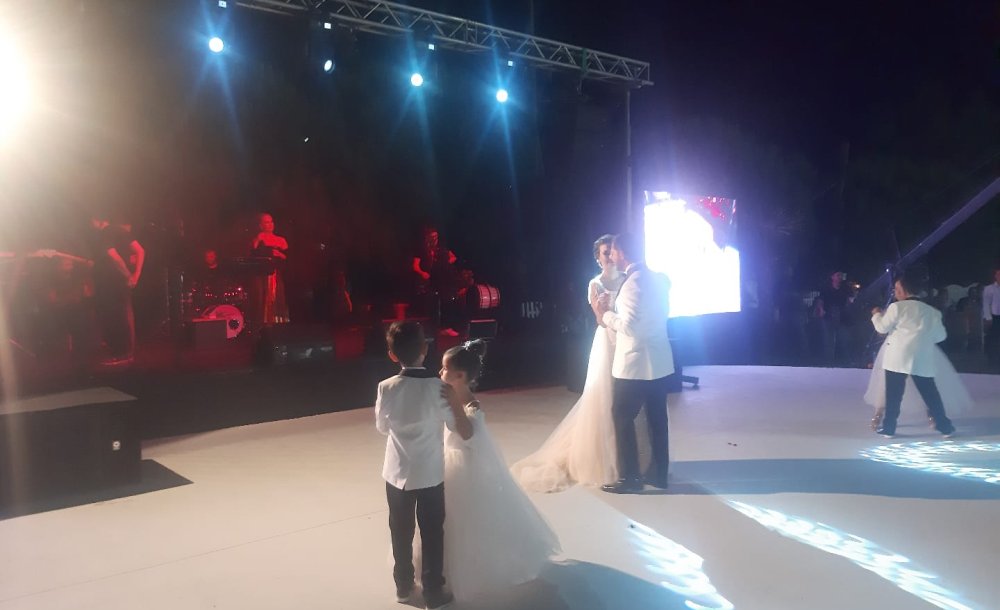 Ermeydan Ailesi Muhteşem Bir Düğüne İmza Attı
