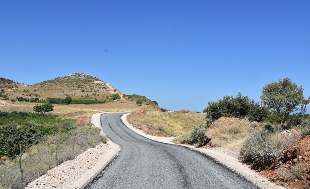 Yol Yapım, Bakım Ve Onarım Çalışmaları Devam Ediyor