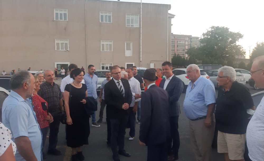 Kaymakam Sarılı Cem Evi'nde İftara Katıldı