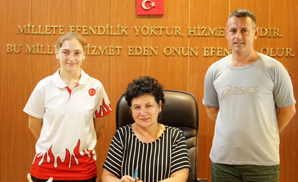 Şampiyon Sporculardan Ergene Belediyesine Ziyaret
