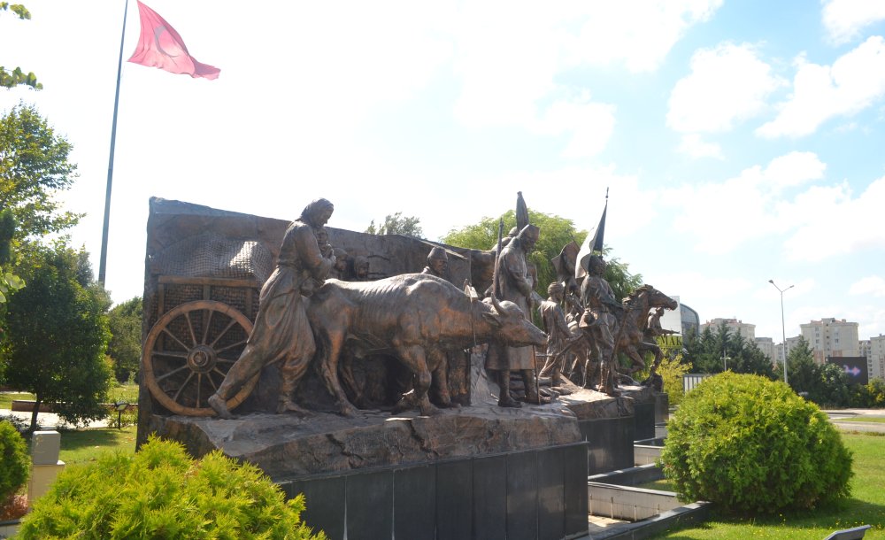 Balkan Anıtı Yine Bakımsız Kaldı!