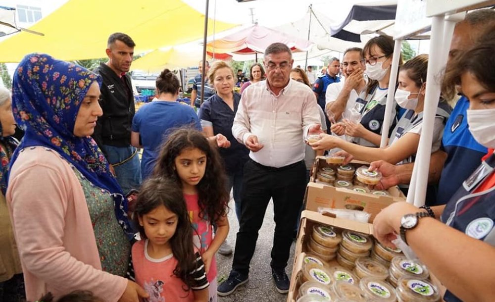 Ergene Belediyesi'nden Vatandaşlara Aşure İkramı