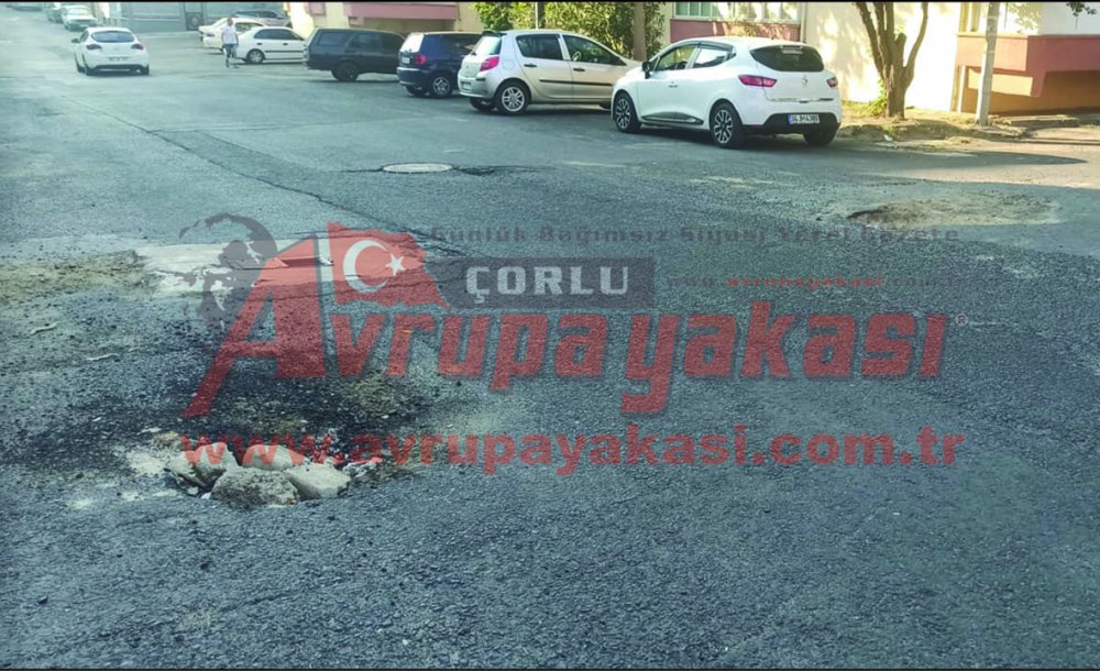 Çöken Yol Sonunda Yapıldı 