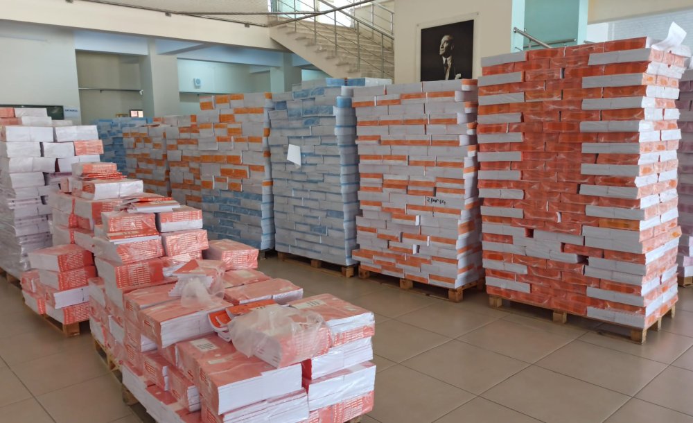 Çorlu'da 585 Bin Ücretsiz Ders Kitabı Dağıtıldı 
