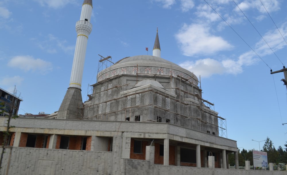 Ertuğrul Gazi Camii Kendini Gösterdi