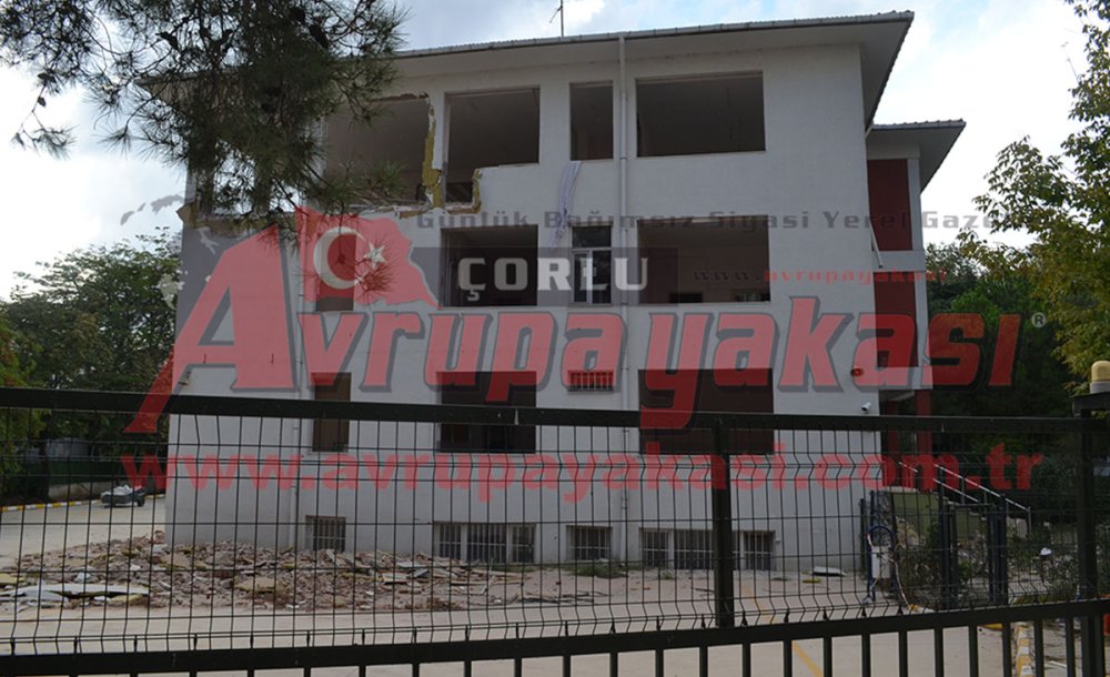 Okuldaki Güçlendirme Çalışmaları Hızlı Başladı 
