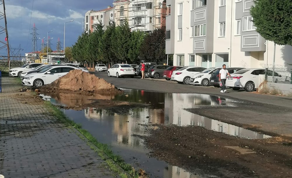 Namık Kemal Parkı Göle Döndü 