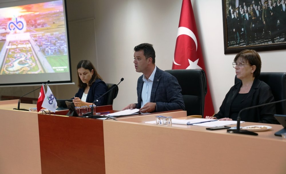 Alparslan Türkeş'in İsmi Parka Verildi 