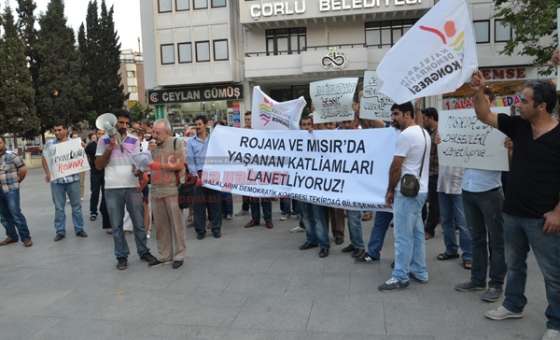 Çorlu'da Rojava Ve Mısır İçin Basın Açıklaması