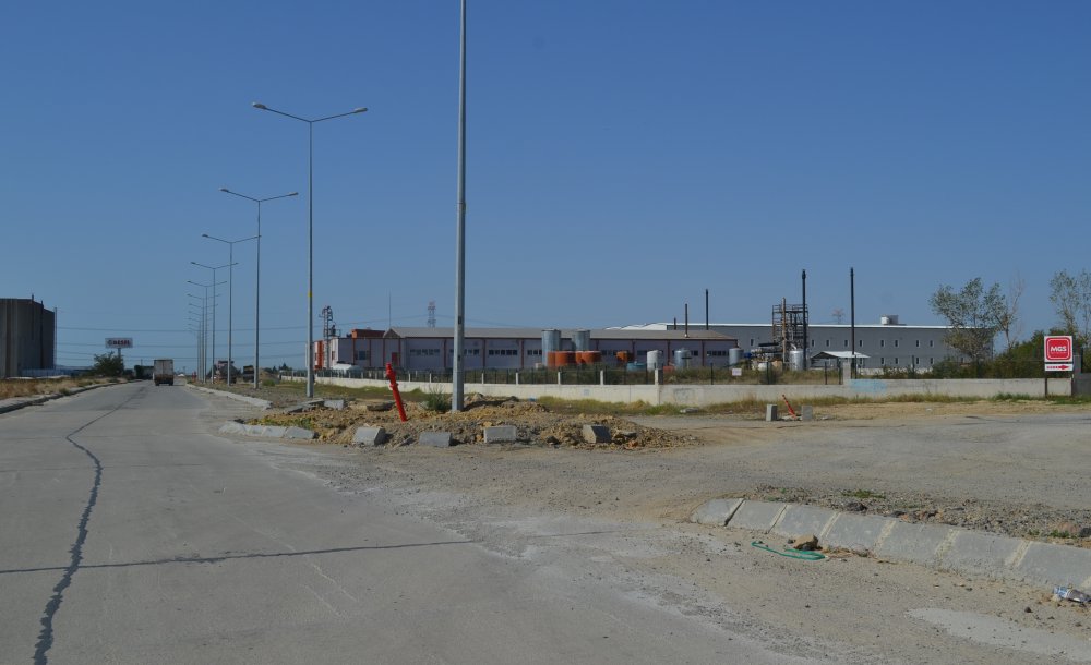 Çorlu 1 Osb'nin 3 Yıldır Bitmeyen Yolu!