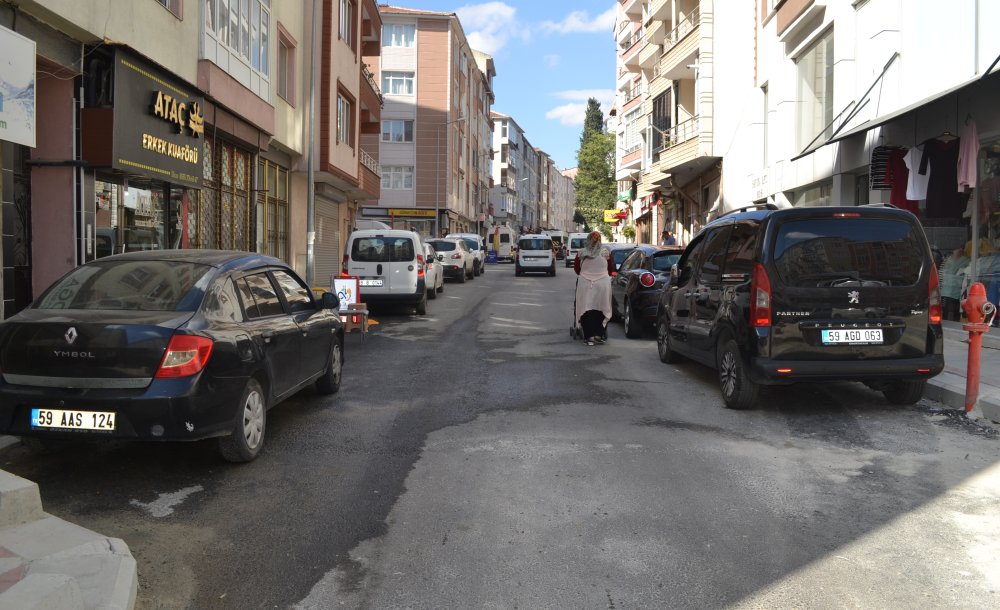 Yol Ve Kaldırım Çalışmaları Tamamlandı 