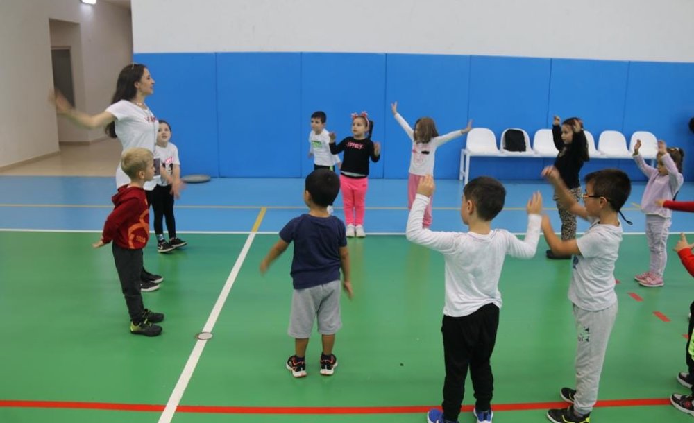 Miniklerin Eğlenceli Beden Dersi