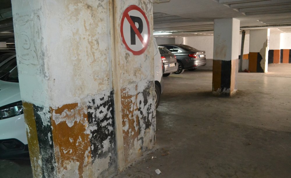 Dikkat Otopark Çökebilir!