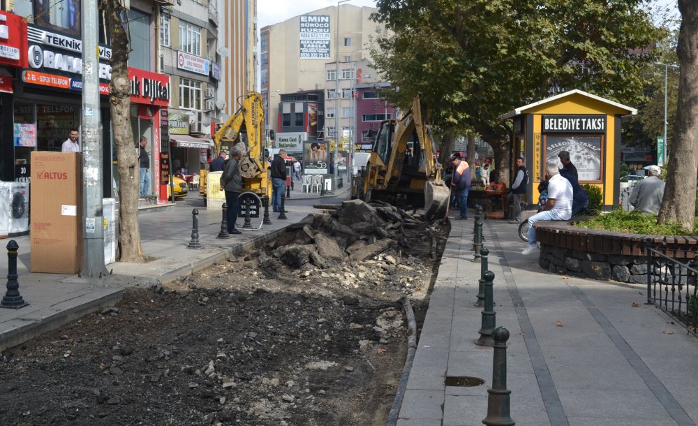Şehit Teğmen Yavuzer Caddesi'nde Çalışma Başlatıldı 