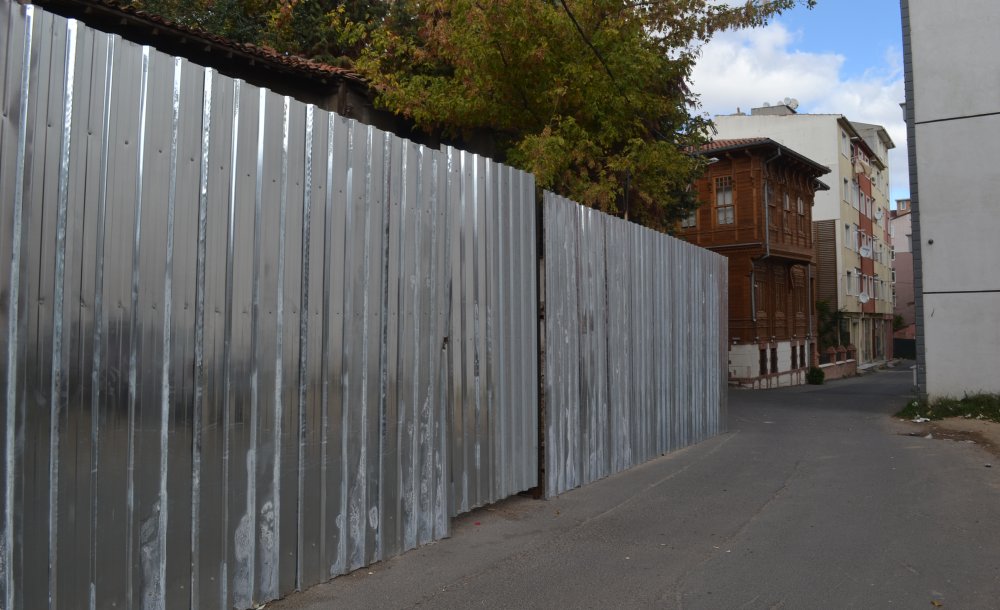 Balkan Kültür Evi İçin Kollar Sıvandı 