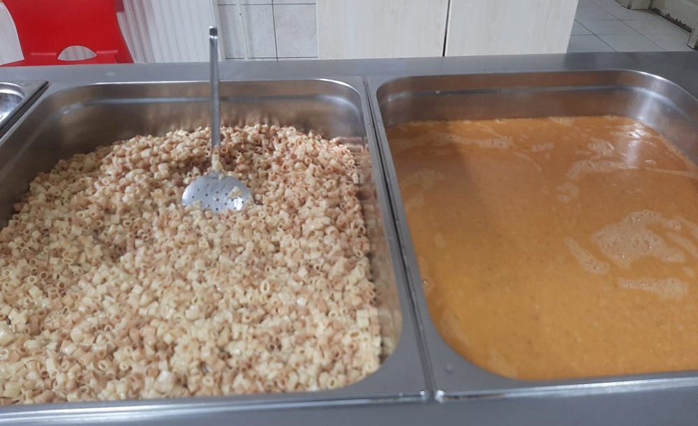  Güzel Yemekleriyle Örnek Okul!