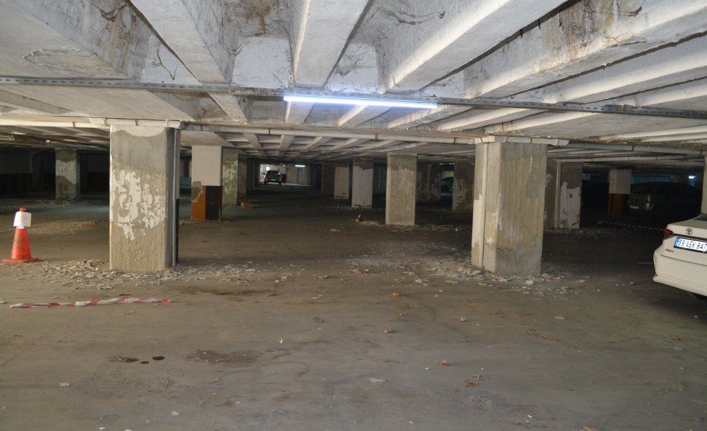 Kapalı Otoparktaki Çalışmalar Devam Ediyor 